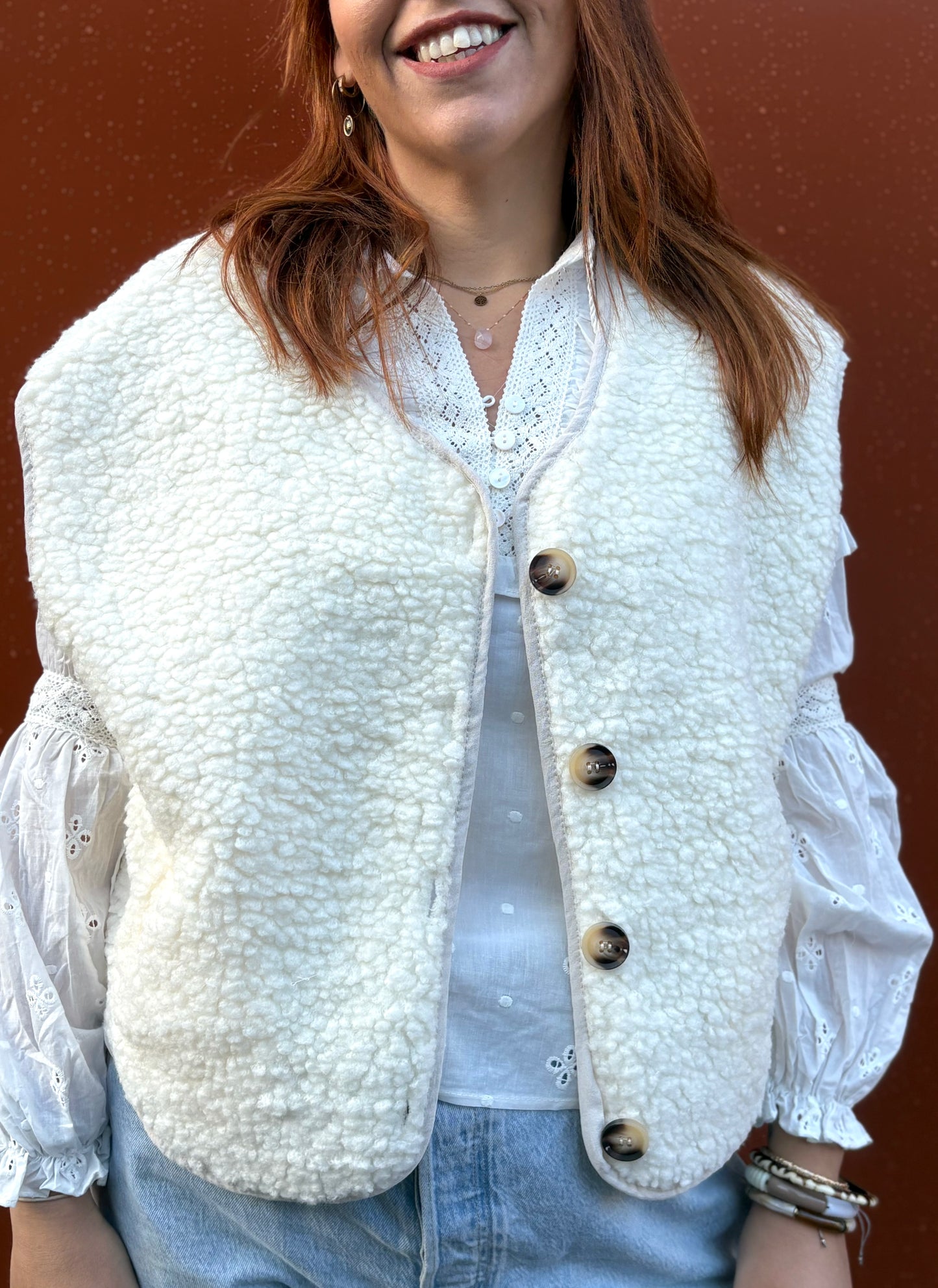 Veste sans manche en moumoute