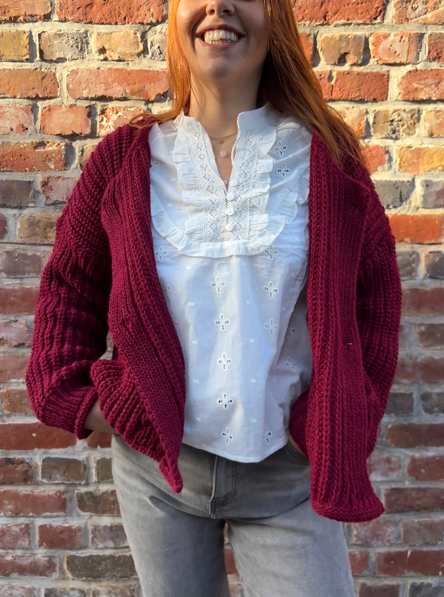 Cardigan bordeaux avec gros boutons