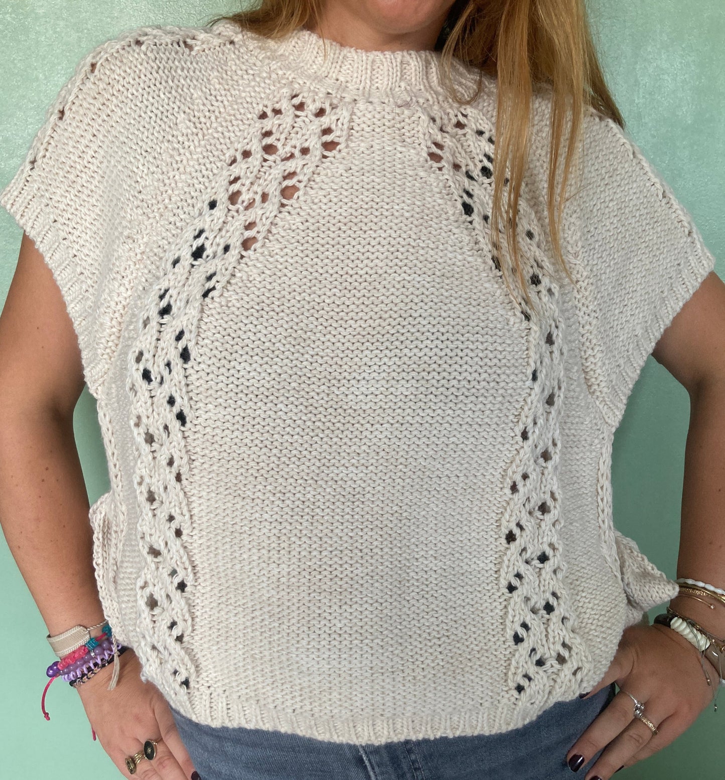 Pull chasuble sans manche beige