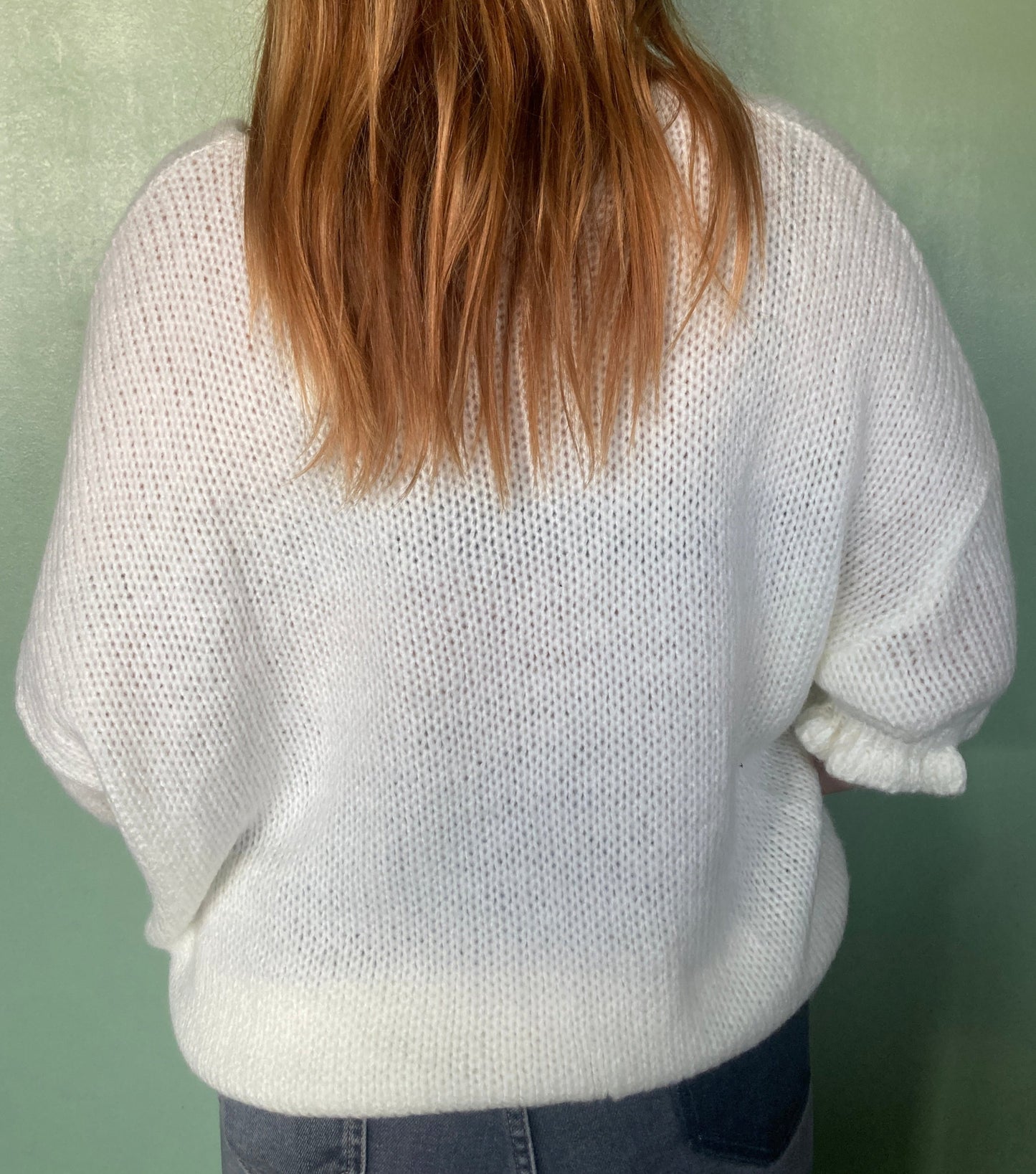 Pull blanc en mohair à manches 3/4