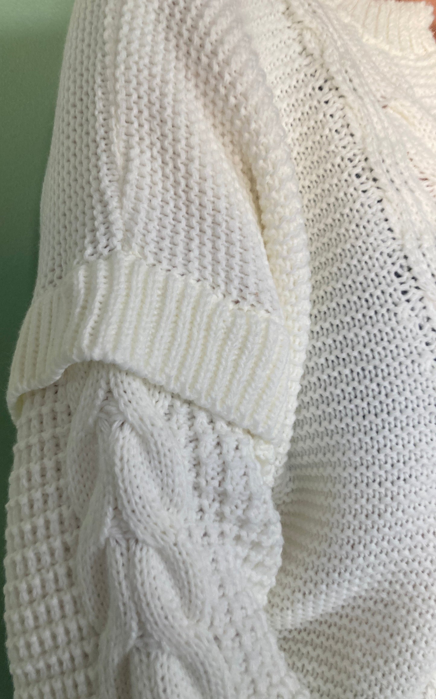 Pull en maille torsadée blanc crème