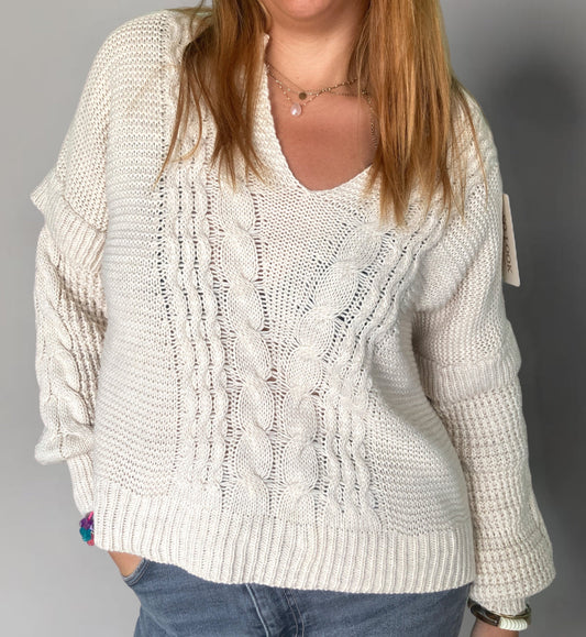 Pull en maille torsadée beige